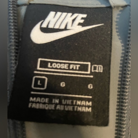 Nike Boy's Sportswear Windrunner Hooded Jacket - Picture 7 of 8